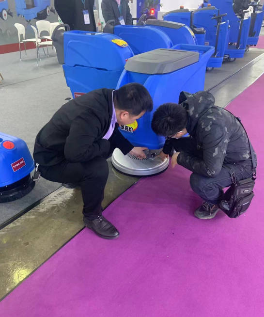 乐山小型电动洗地机是否适合用于环卫保洁